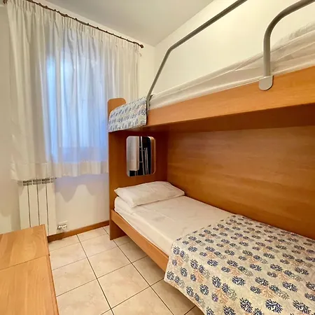 Apartmán Comfortable Flat With Shared Pool